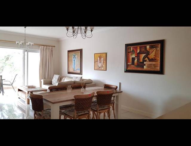 2 BEDROOM TOWNHOUSE FOR SALE IN SENDERWOOD